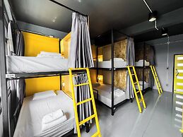 Room 22 Hostel - near Chinatown
