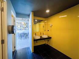 Room 22 Hostel - near Chinatown