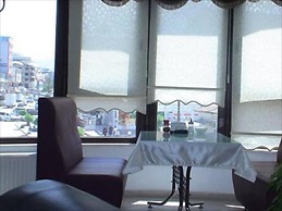 Hotel Side
