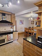 Goldcrest House