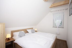 Razingar Apartments