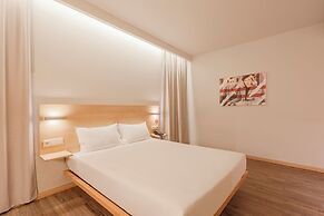 Moov Hotel Porto Centro