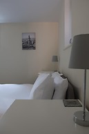1 Willows Apartment