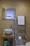 1 Willows Apartment