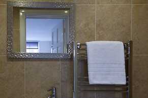 1 Willows Apartment