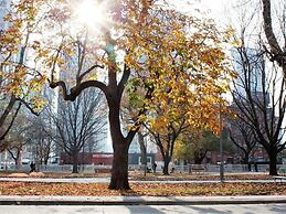 The Clarence Park - Hostel