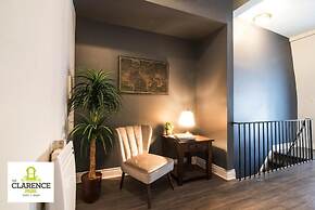 The Clarence Park - Hostel
