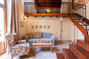 Phaedra Suites
