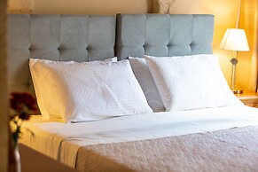 Phaedra Suites