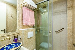 Phaedra Suites