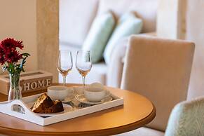 Phaedra Suites