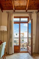 Phaedra Suites