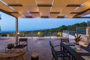 Vigla Suites