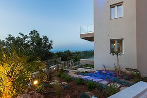 Vigla Suites