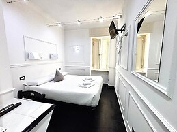 Palace Rome - Hostel