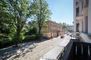Romantic Apartment near Square Rynok