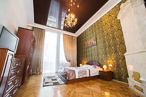 Romantic Apartment near Square Rynok