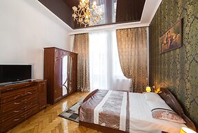 Romantic Apartment near Square Rynok