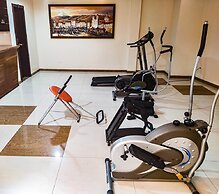 Hotel Makroz