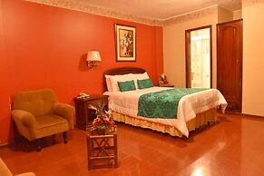 Hotel Makroz