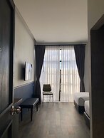 Goodnight Poshtel