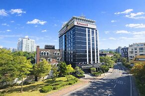 Renaissance Hotel