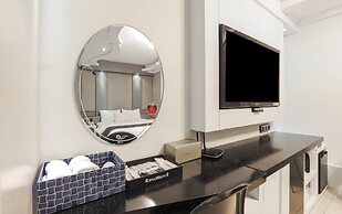 Renaissance Hotel
