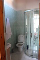 Urla Tarihi Han Otel