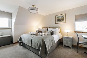 Skye Lodge