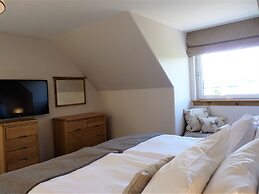 Skye Lodge