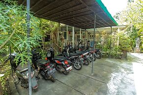 221 Garden cottages