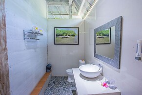 221 Garden cottages