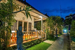 221 Garden cottages