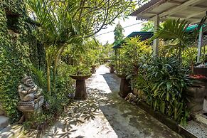221 Garden cottages