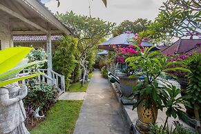 221 Garden cottages