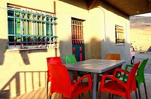 Bedouin Pink EcoHouse - Hostel