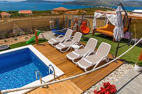 Villa Hedonist