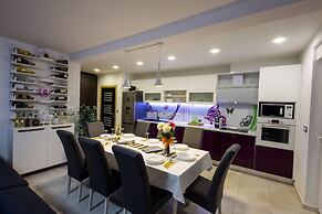 Villa Hedonist
