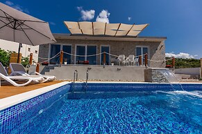 Villa Hedonist