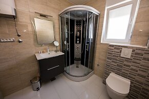 Villa Hedonist