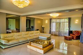Lake Point Villa