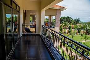 Lake Point Villa