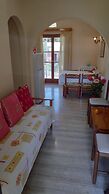 Eleni's Apartments & Studios