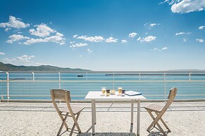Seafront Penthouse LEO