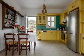 Irene Kimolos Villas