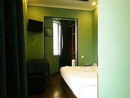 Hotel Salut