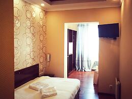Hotel Salut