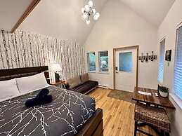 West Coast Cabin