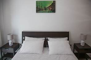 Thisio Modern House