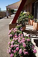 Sarina Motor Inn